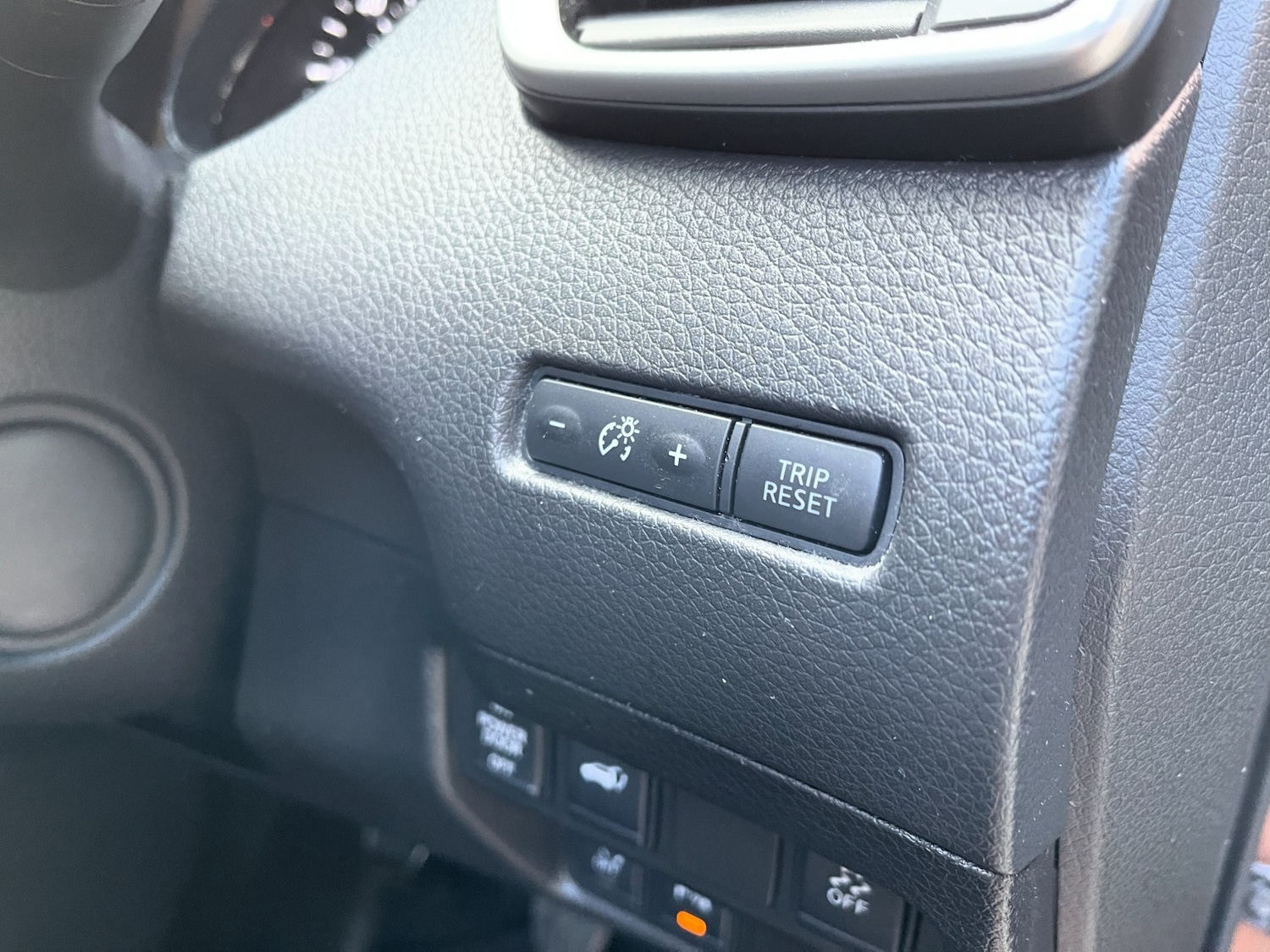 Used Nissan X-Trail 2015 for sale - 76605825: Photo 28