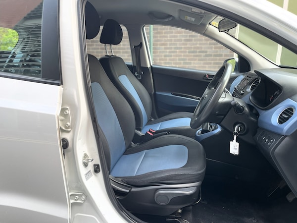 Used Hyundai i10 2016 for sale - 75412744: Photo 4