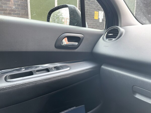 Used Peugeot 3008 2016 for sale - 76102823: Photo 25