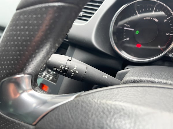 Used Peugeot 3008 2016 for sale - 76102823: Photo 44