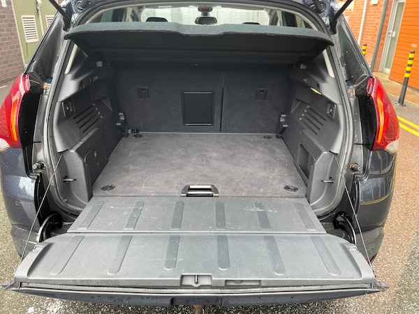 Used Peugeot 3008 2016 for sale - 76102823: Photo 9