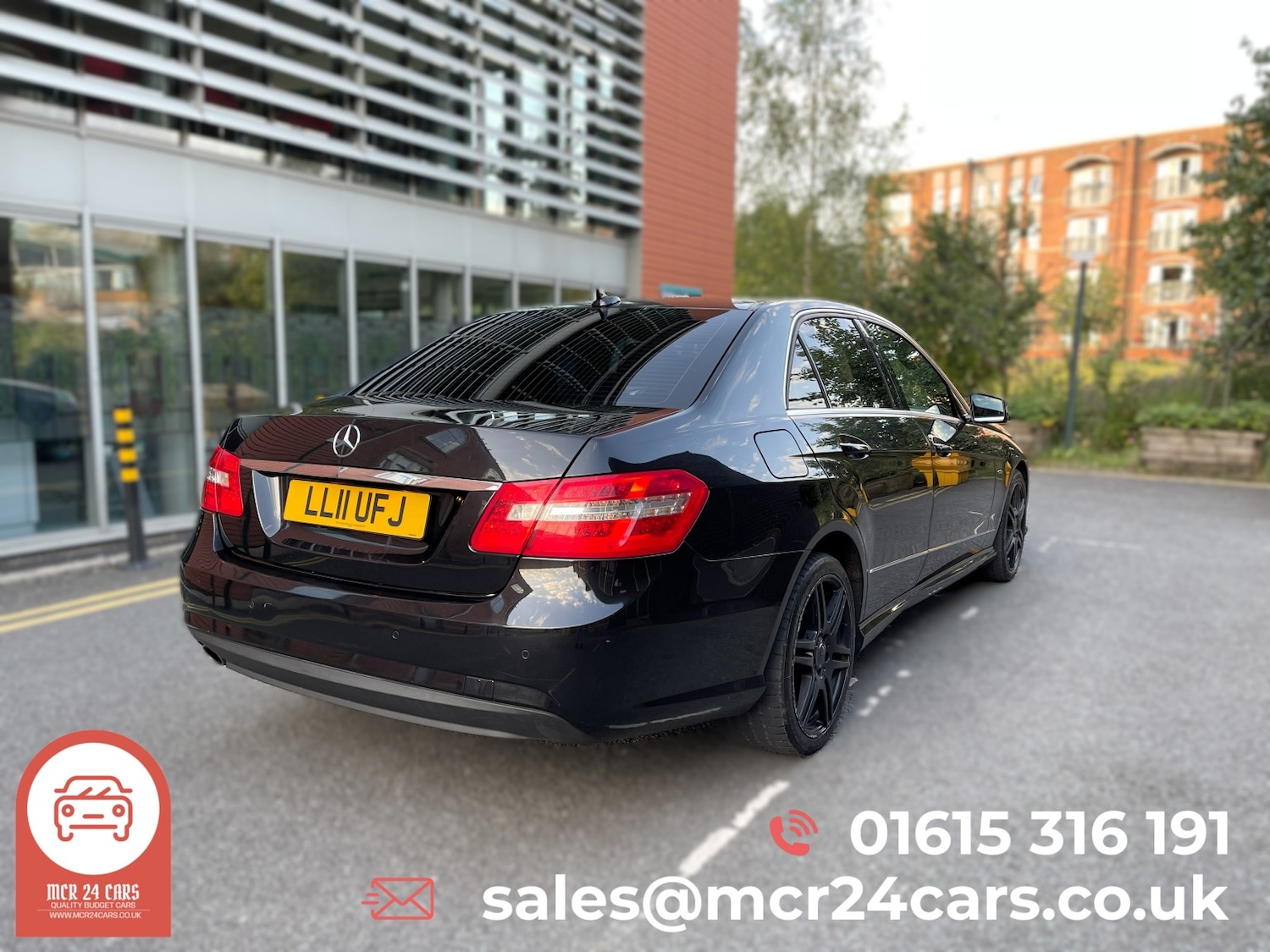 Used Mercedes-Benz E Class 2011 for sale - 76605925: Photo 11