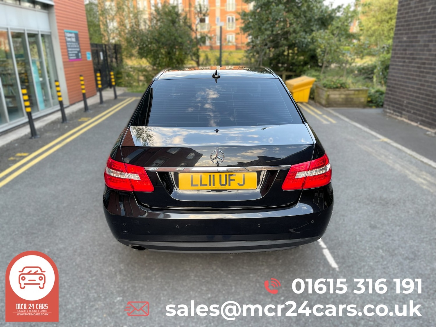 Used Mercedes-Benz E Class 2011 for sale - 76605925: Photo 17