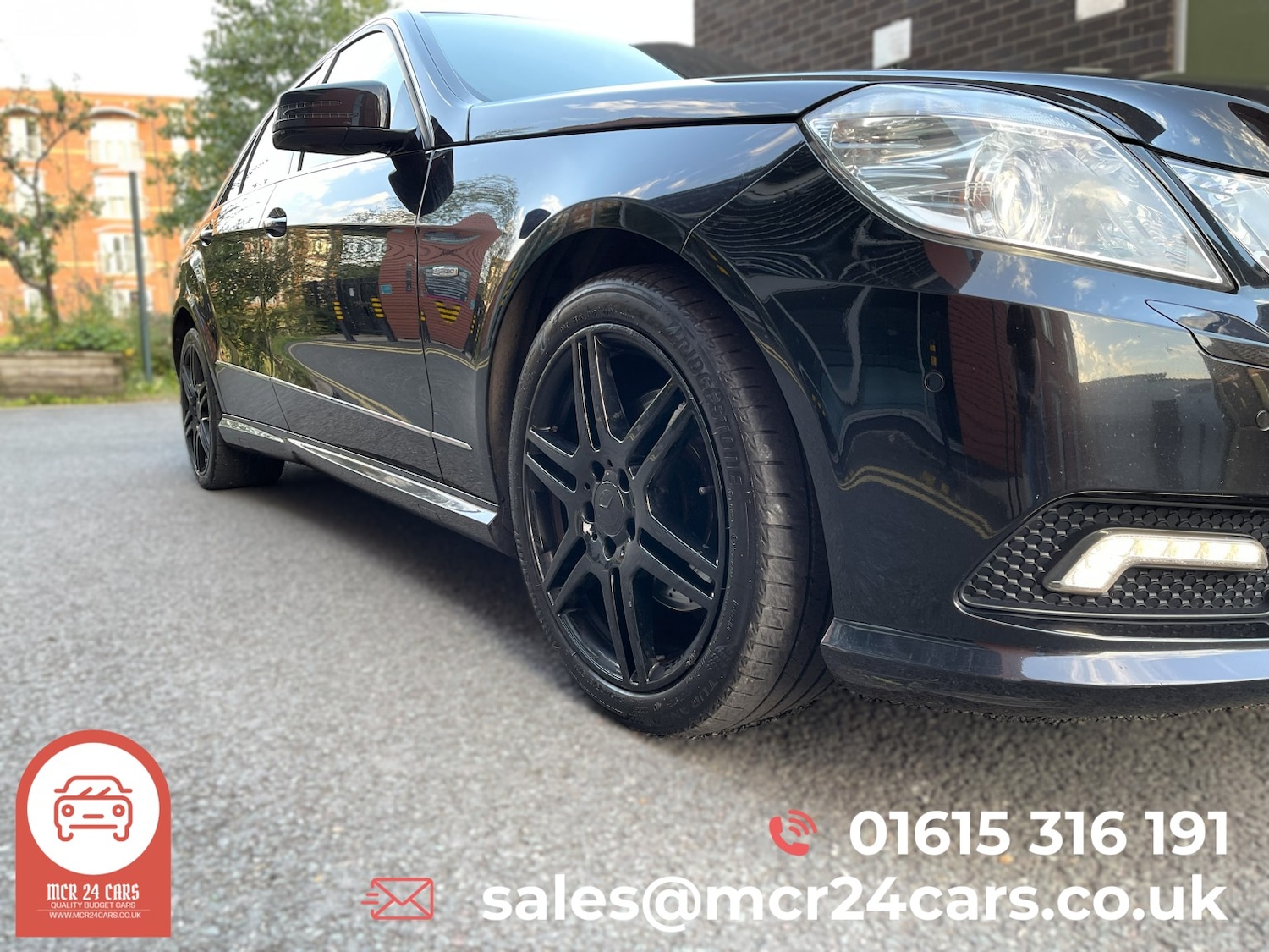 Used Mercedes-Benz E Class 2011 for sale - 76605925: Photo 19