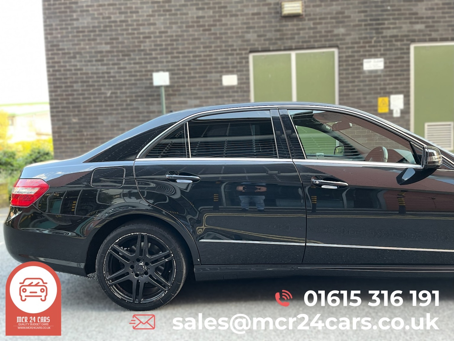 Used Mercedes-Benz E Class 2011 for sale - 76605925: Photo 21