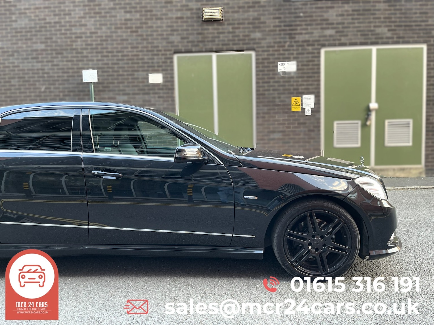 Used Mercedes-Benz E Class 2011 for sale - 76605925: Photo 22