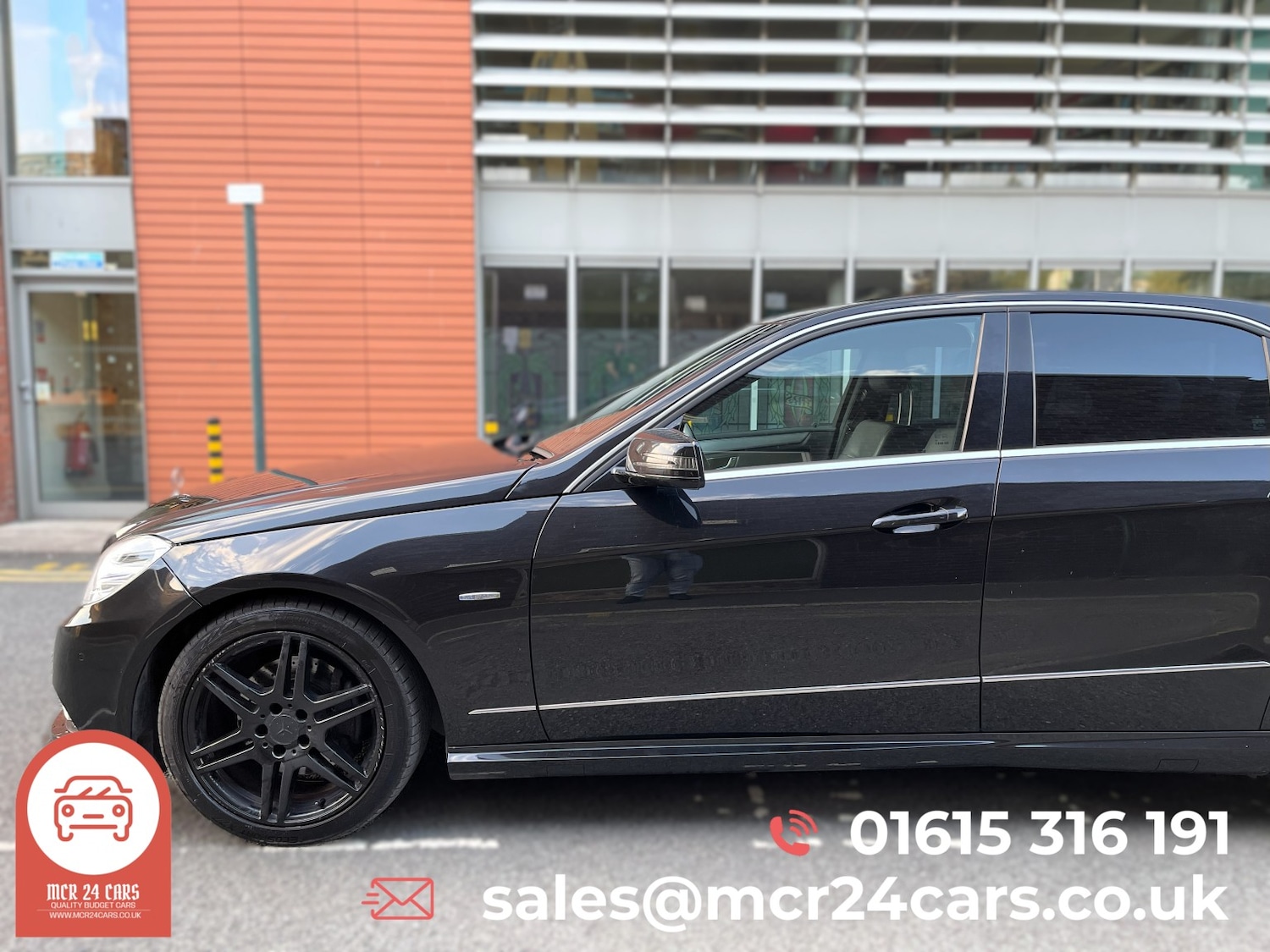 Used Mercedes-Benz E Class 2011 for sale - 76605925: Photo 23