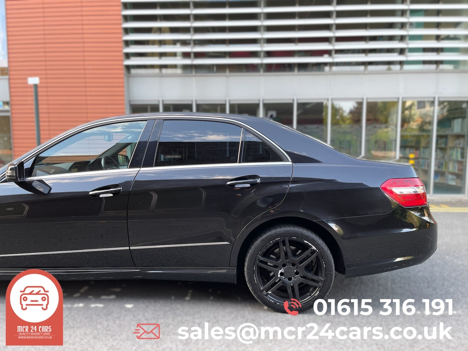 Used Mercedes-Benz E Class 2011 for sale - 76605925: Photo 24