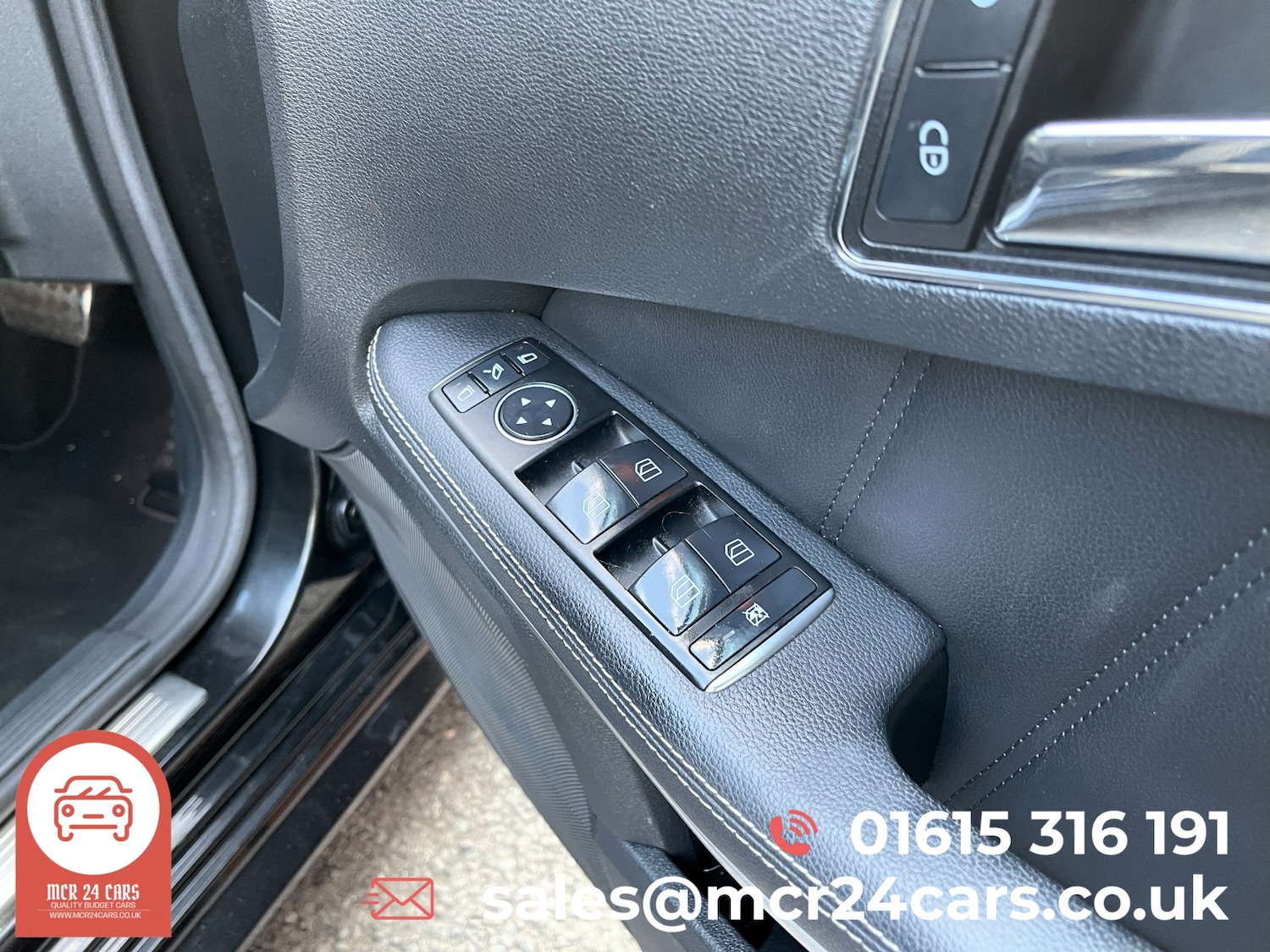 Used Mercedes-Benz E Class 2011 for sale - 76605925: Photo 32