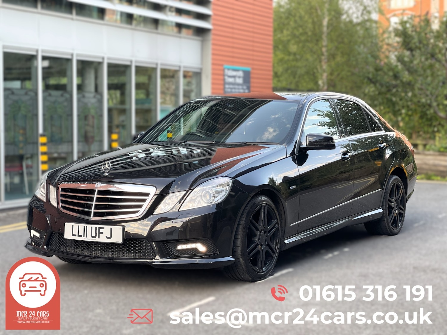 Used Mercedes-Benz E Class 2011 for sale - 76605925: Photo 4