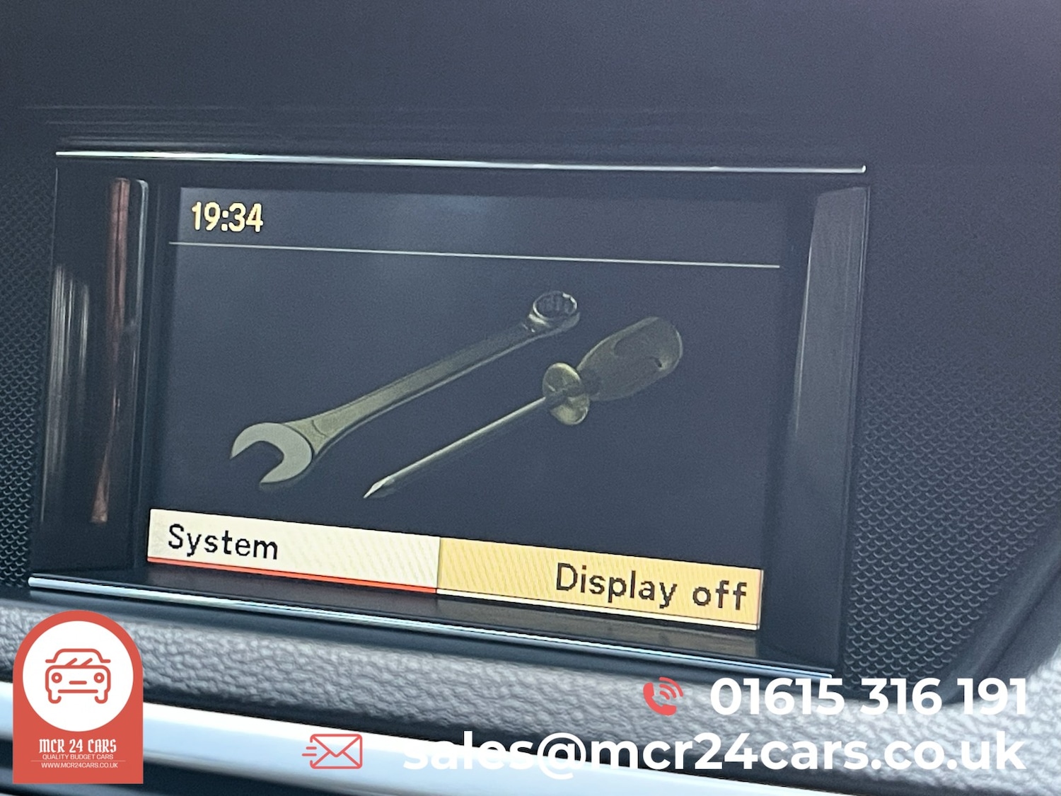 Used Mercedes-Benz E Class 2011 for sale - 76605925: Photo 50