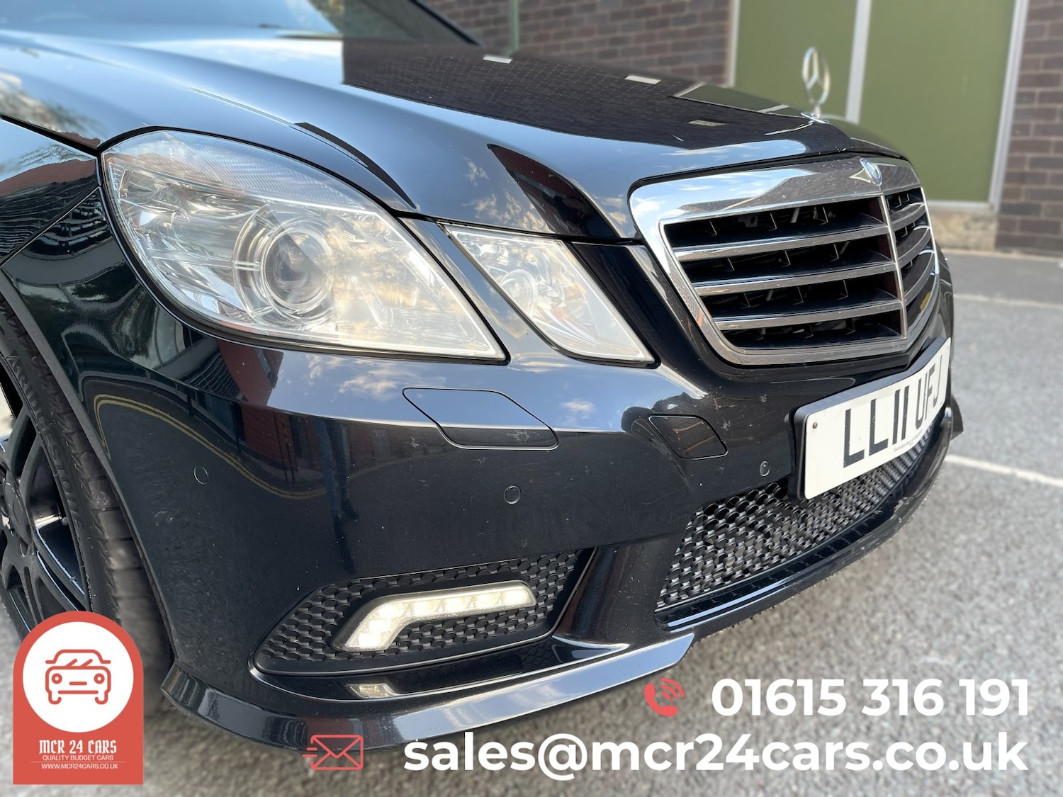 Used Mercedes-Benz E Class 2011 for sale - 76605925: Photo 8