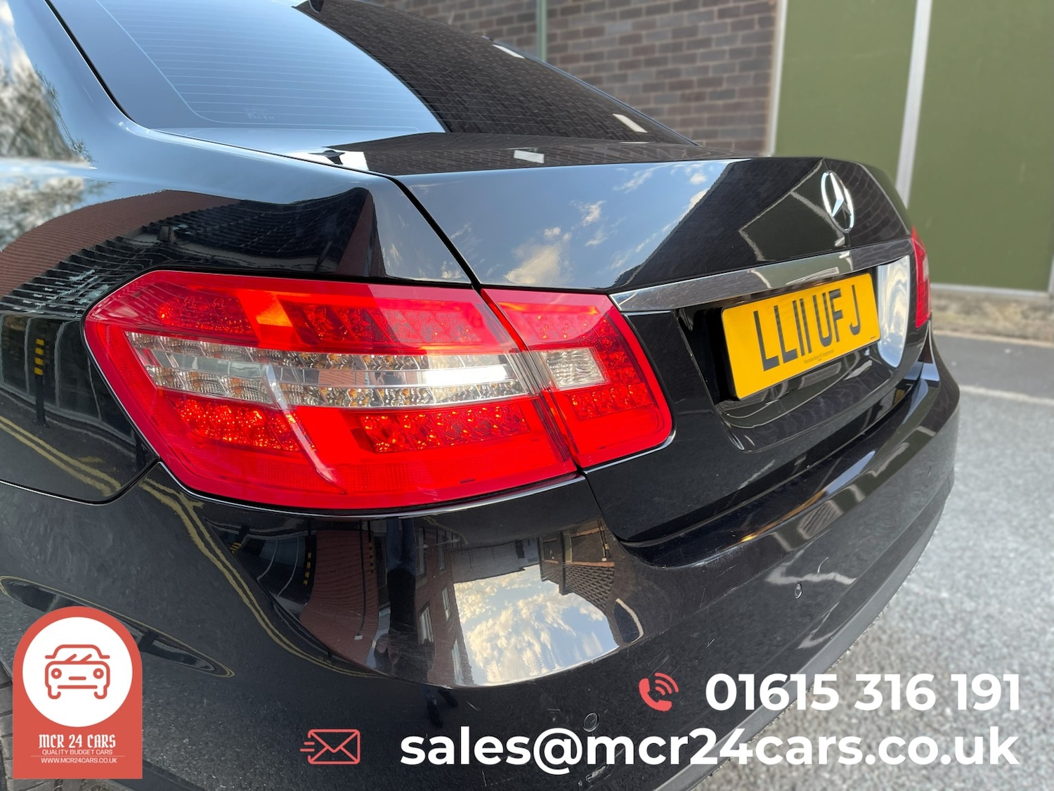 Used Mercedes-Benz E Class 2011 for sale - 76605925: Photo 9