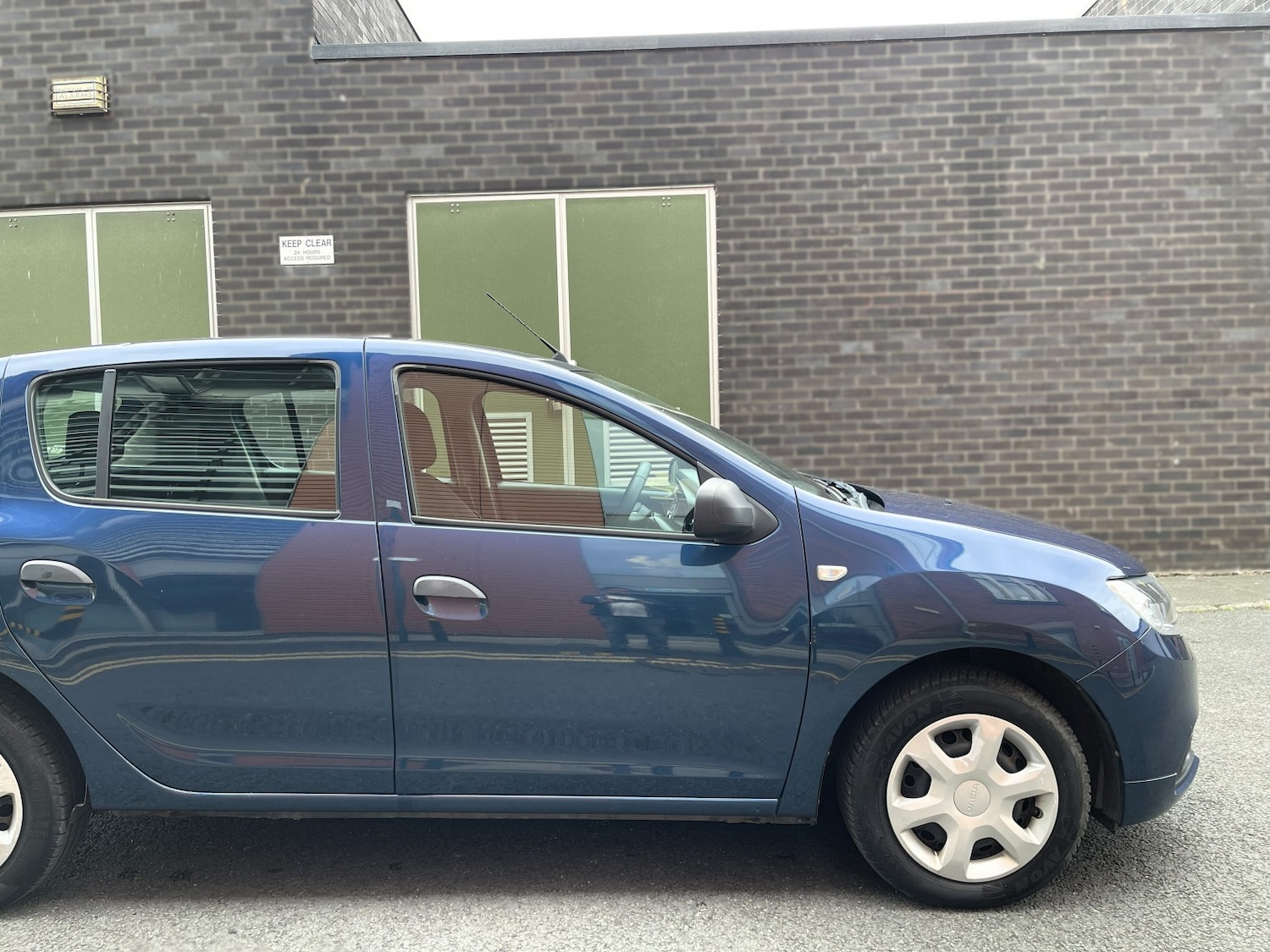 Used Dacia Sandero 2017 for sale - 76605631: Photo 24