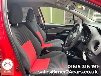 Used Toyota Yaris 2015 for sale - 76605972: Photo