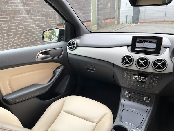 Used Mercedes-Benz B-Class 2012 for sale - 74896819: Photo 37
