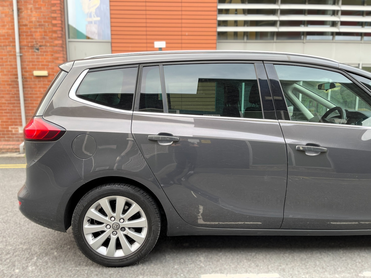 Vehicle 29