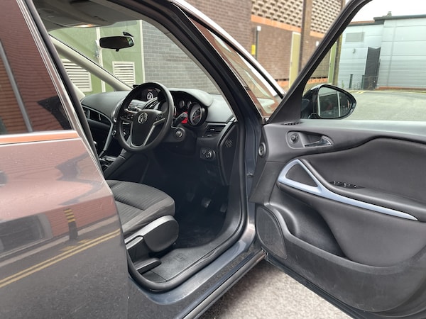 Used Vauxhall Zafira 2013 for sale - 74870829: Photo 33
