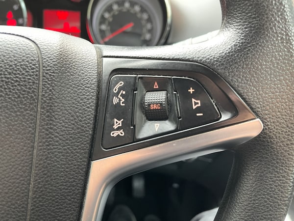 Used Vauxhall Zafira 2013 for sale - 74870829: Photo 38