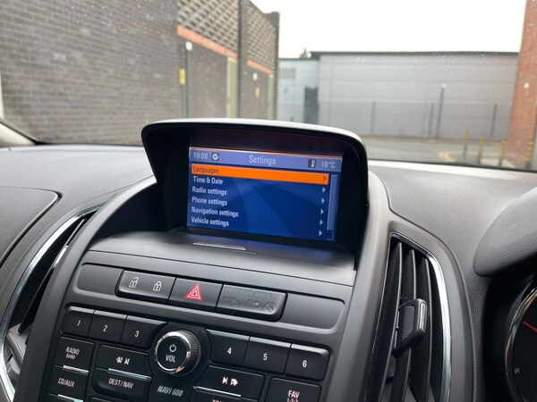 Used Vauxhall Zafira 2013 for sale - 74870829: Photo 43