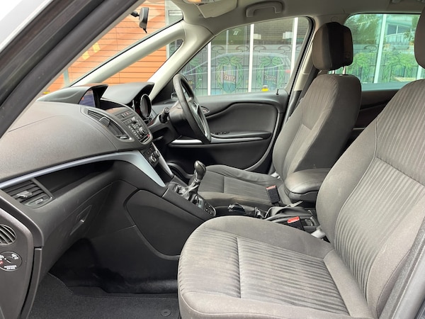 Used Vauxhall Zafira 2013 for sale - 74870829: Photo 51