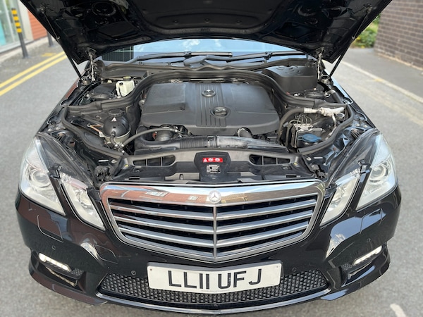 Used Mercedes-Benz E Class 2011 for sale - 75557290: Photo 10