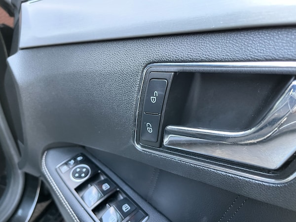 Used Mercedes-Benz E Class 2011 for sale - 75557290: Photo 14