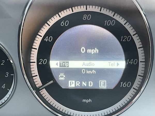 Used Mercedes-Benz E Class 2011 for sale - 75557290: Photo 18