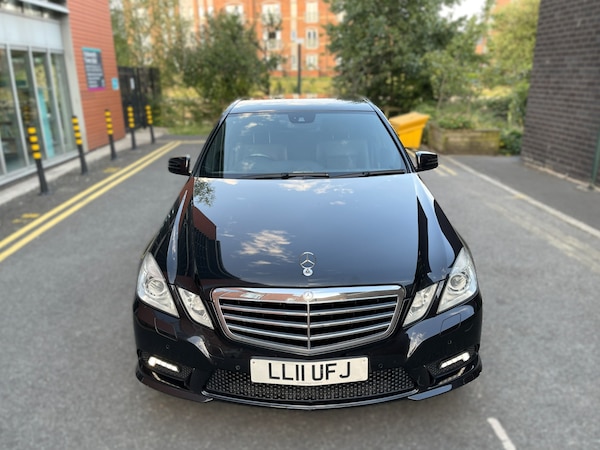 Used Mercedes-Benz E Class 2011 for sale - 75557290: Photo 31