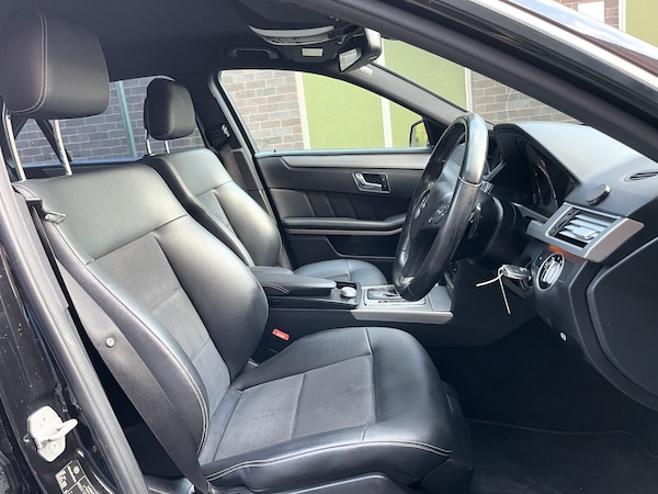 Used Mercedes-Benz E Class 2011 for sale - 75557290: Photo 3