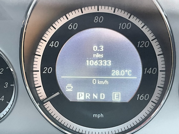 Used Mercedes-Benz E Class 2011 for sale - 75557290: Photo 58