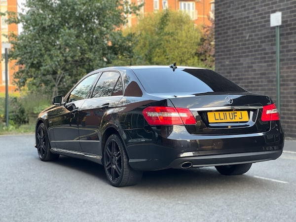 Used Mercedes-Benz E Class 2011 for sale - 75557290: Photo 5