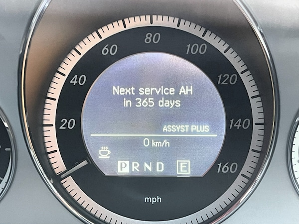 Used Mercedes-Benz E Class 2011 for sale - 75557290: Photo 60