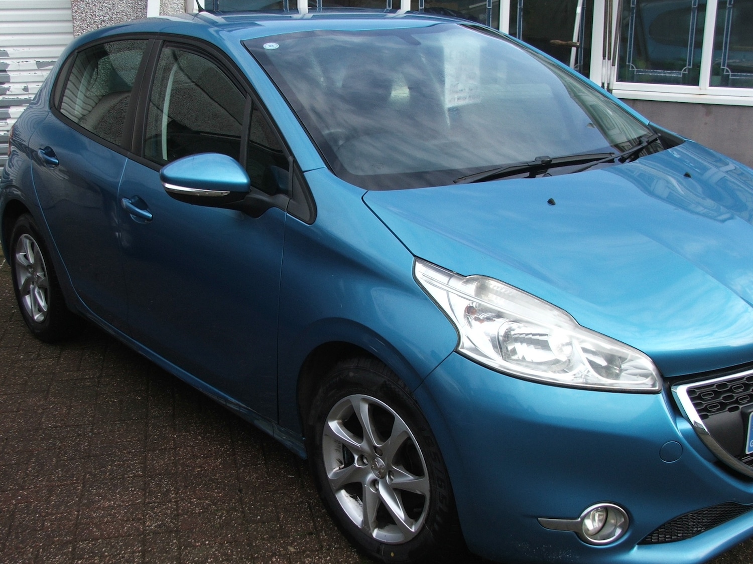 Used Peugeot 208 2013 for sale - 77391739: Photo 3