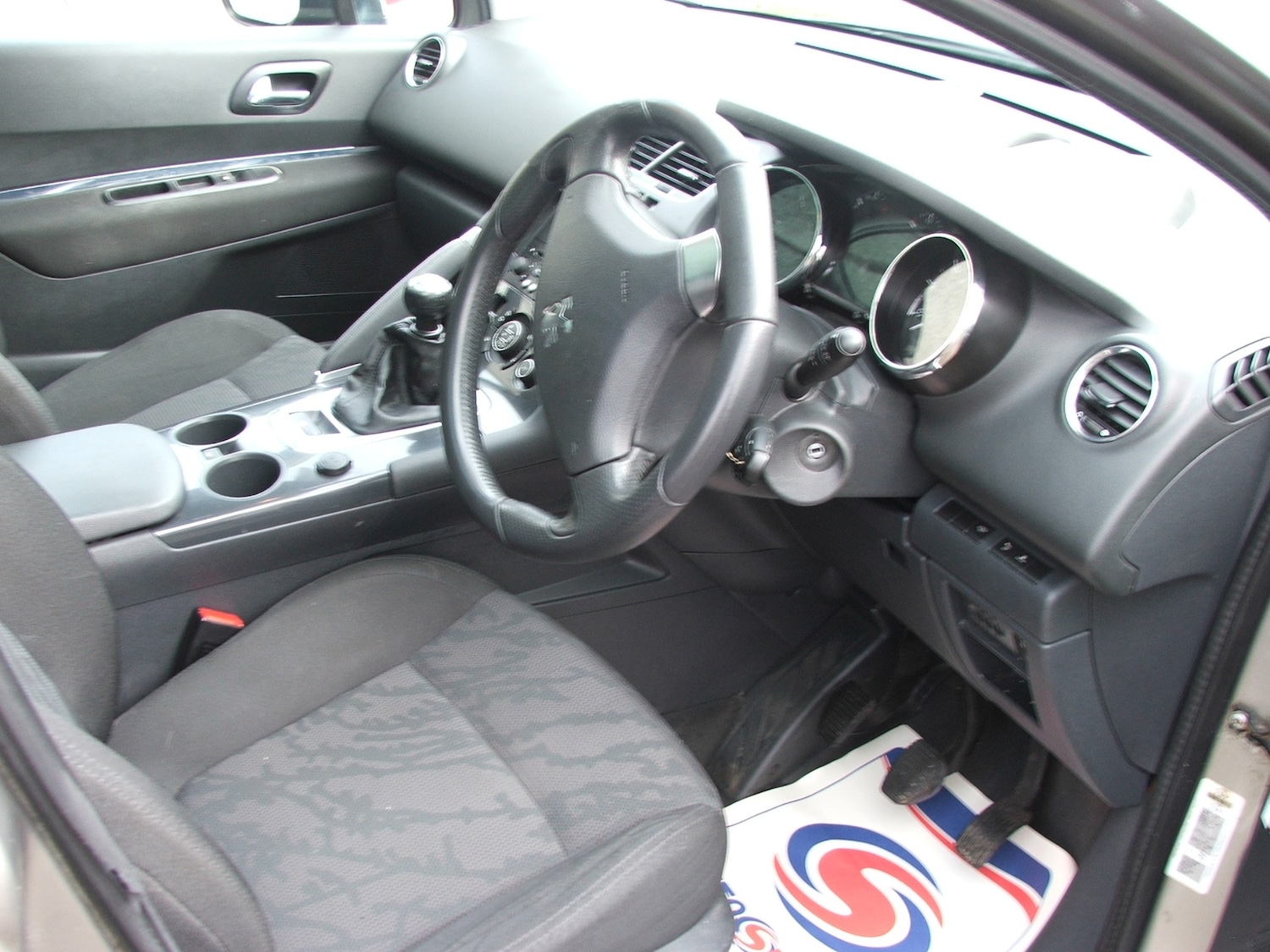 Used Peugeot 3008 2010 for sale - 77170717: Photo 5