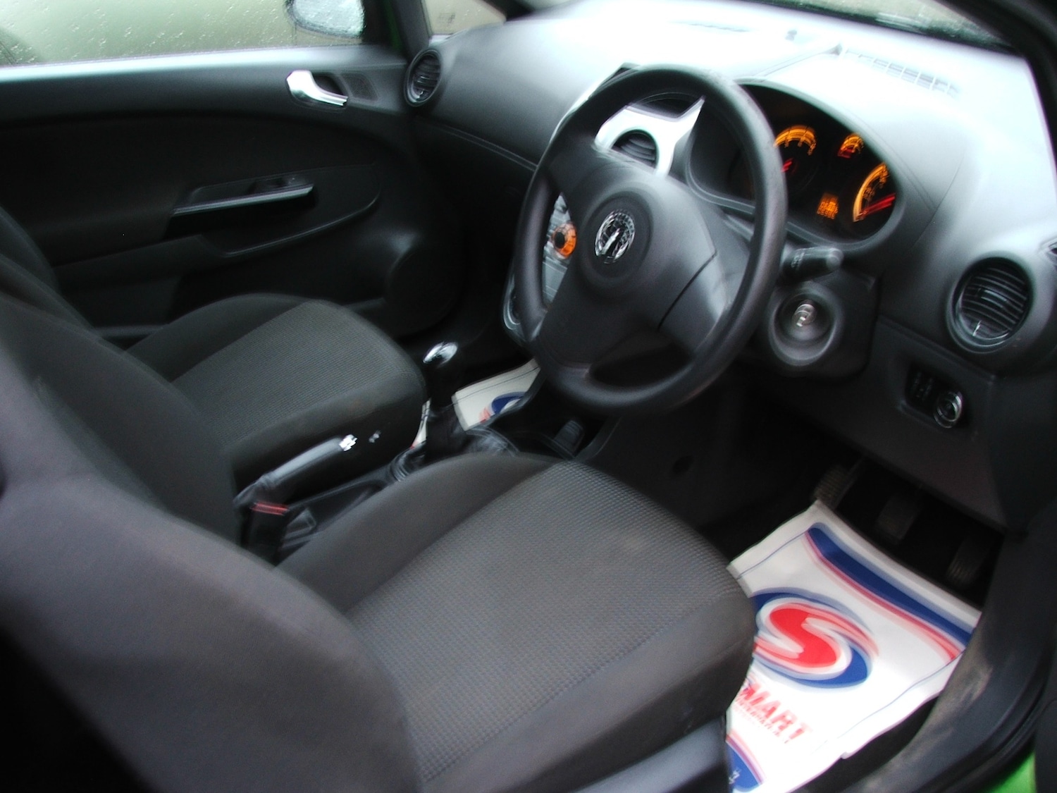 Used Vauxhall Corsa 2011 for sale - 77300347: Photo 5
