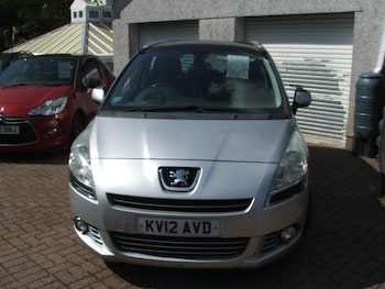 Used Peugeot 5008 2012 for sale - 79424238: Photo