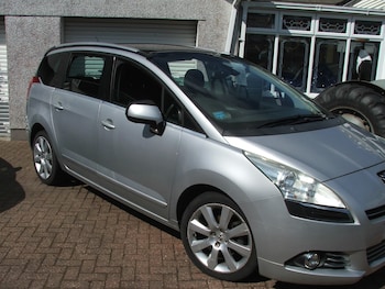 Used Peugeot 5008 2012 for sale - 79424238: Photo