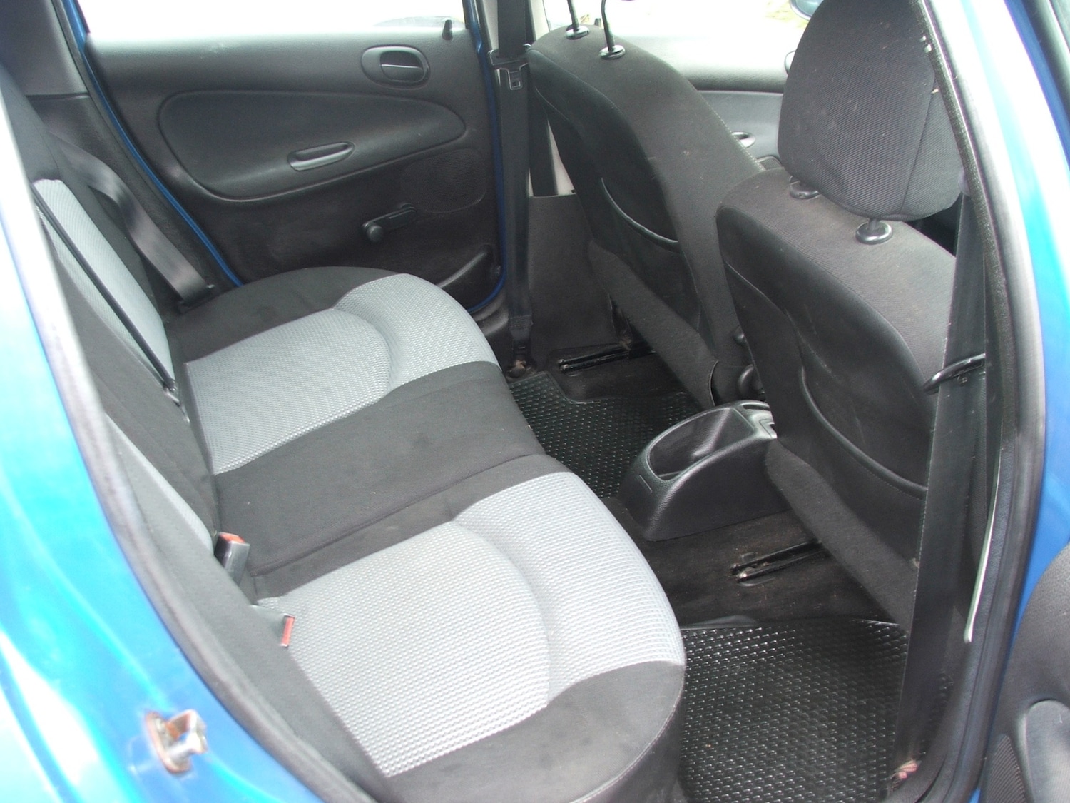 Used Peugeot 206 2004 for sale - 77918035: Photo 6