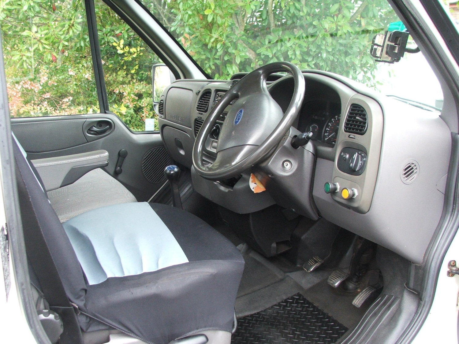 Used Ford Transit 2003 for sale - 76387470: Photo 6