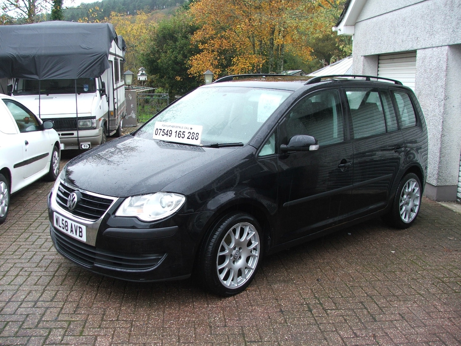 Used Volkswagen Touran 2008 for sale - 76402165: Photo 2