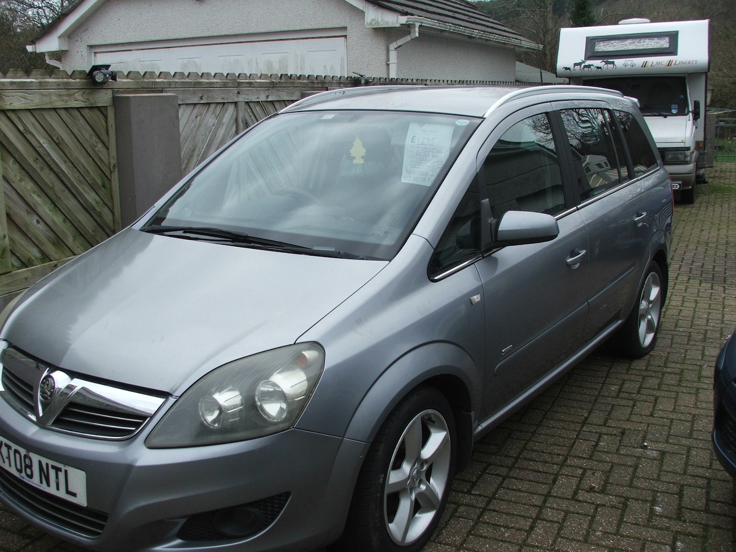 Used Vauxhall Zafira 2008 for sale - 77790685: Photo 2