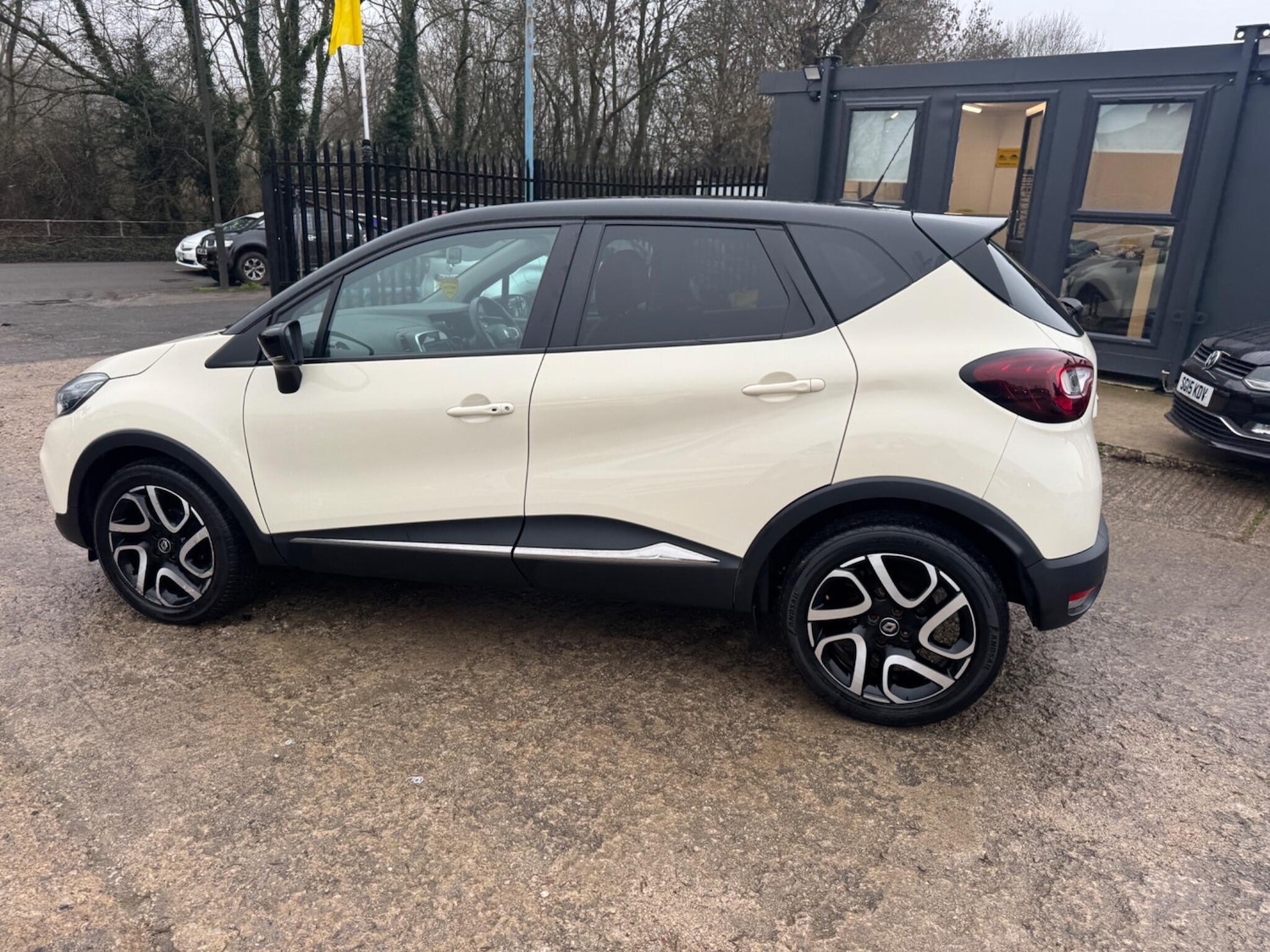 Used Renault Captur 2019 for sale - 78087086: Photo 18