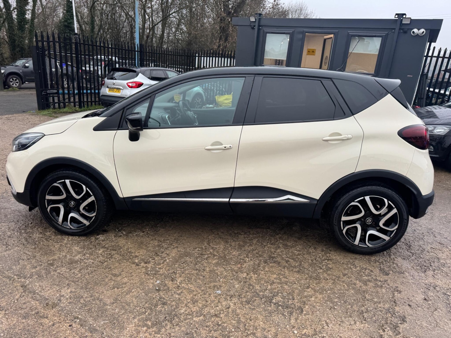 Used Renault Captur 2019 for sale - 78087086: Photo 19