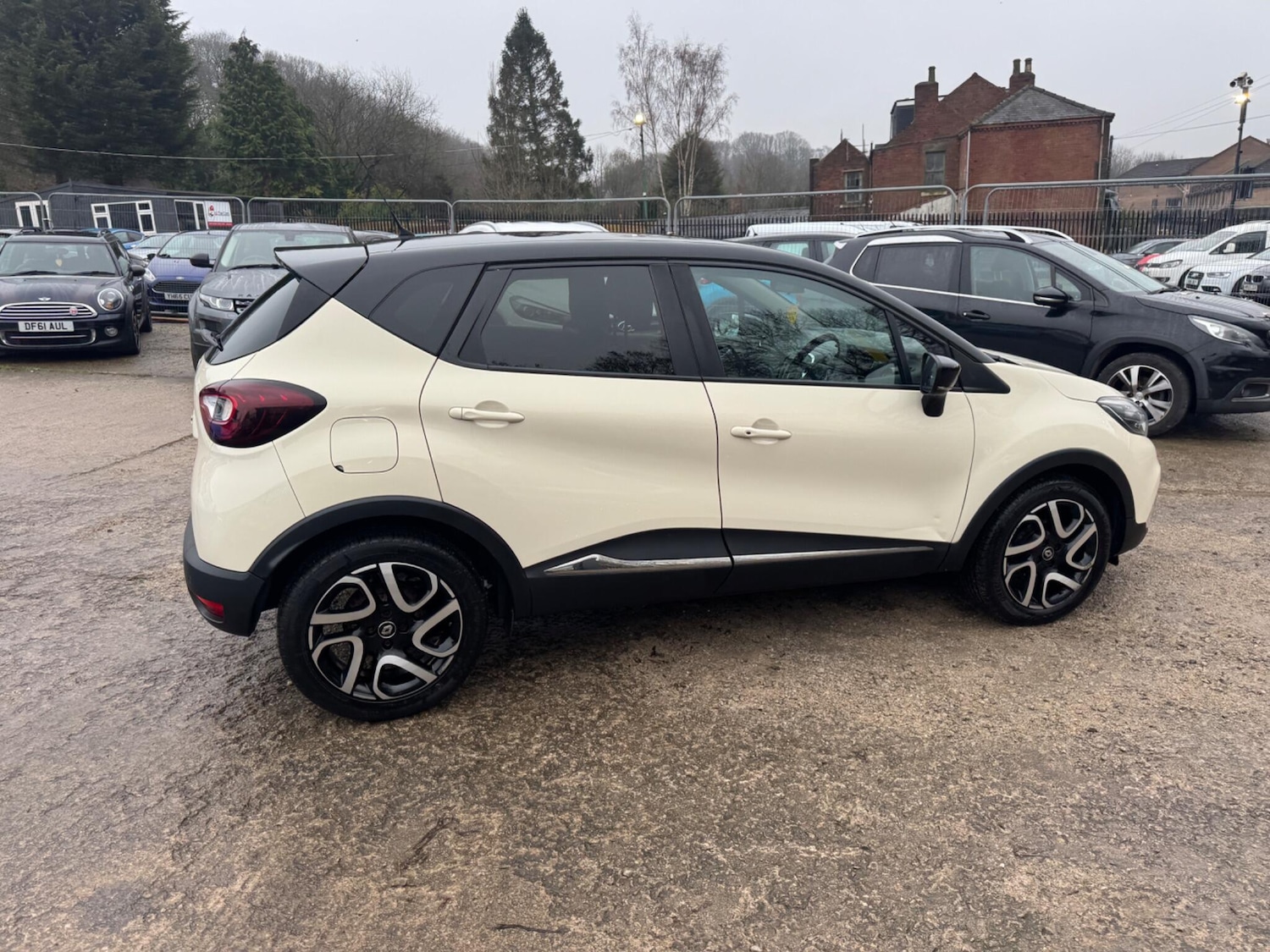 Used Renault Captur 2019 for sale - 78087086: Photo 9