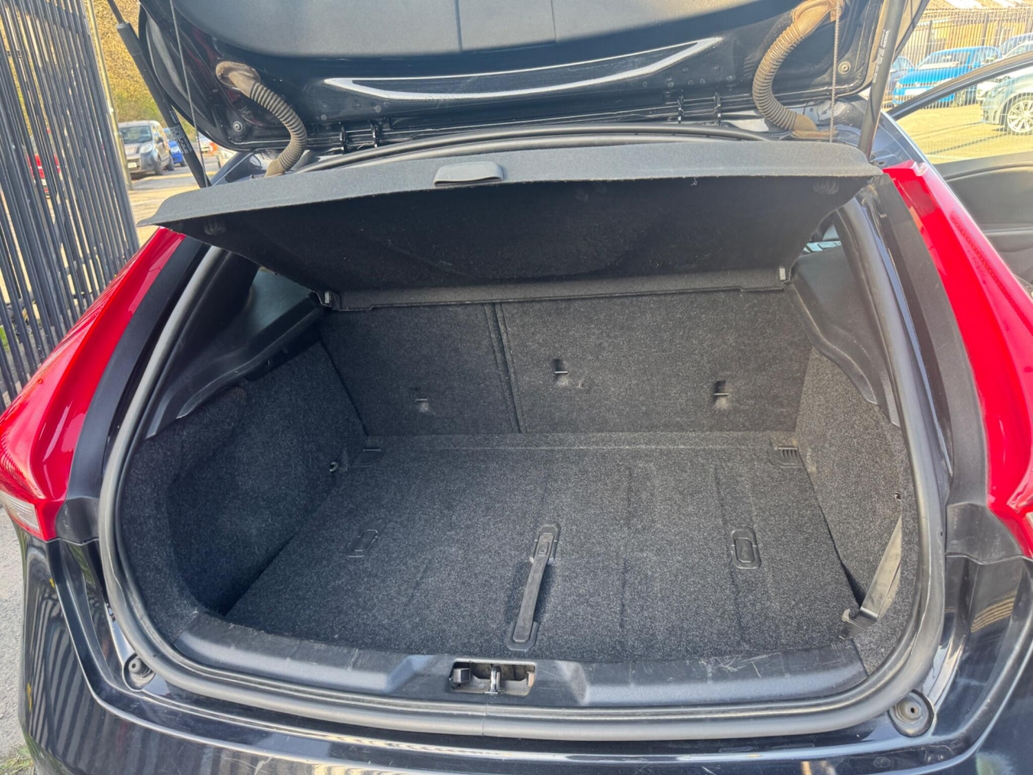 Used Volvo V40 2013 for sale - 78170271: Photo 22