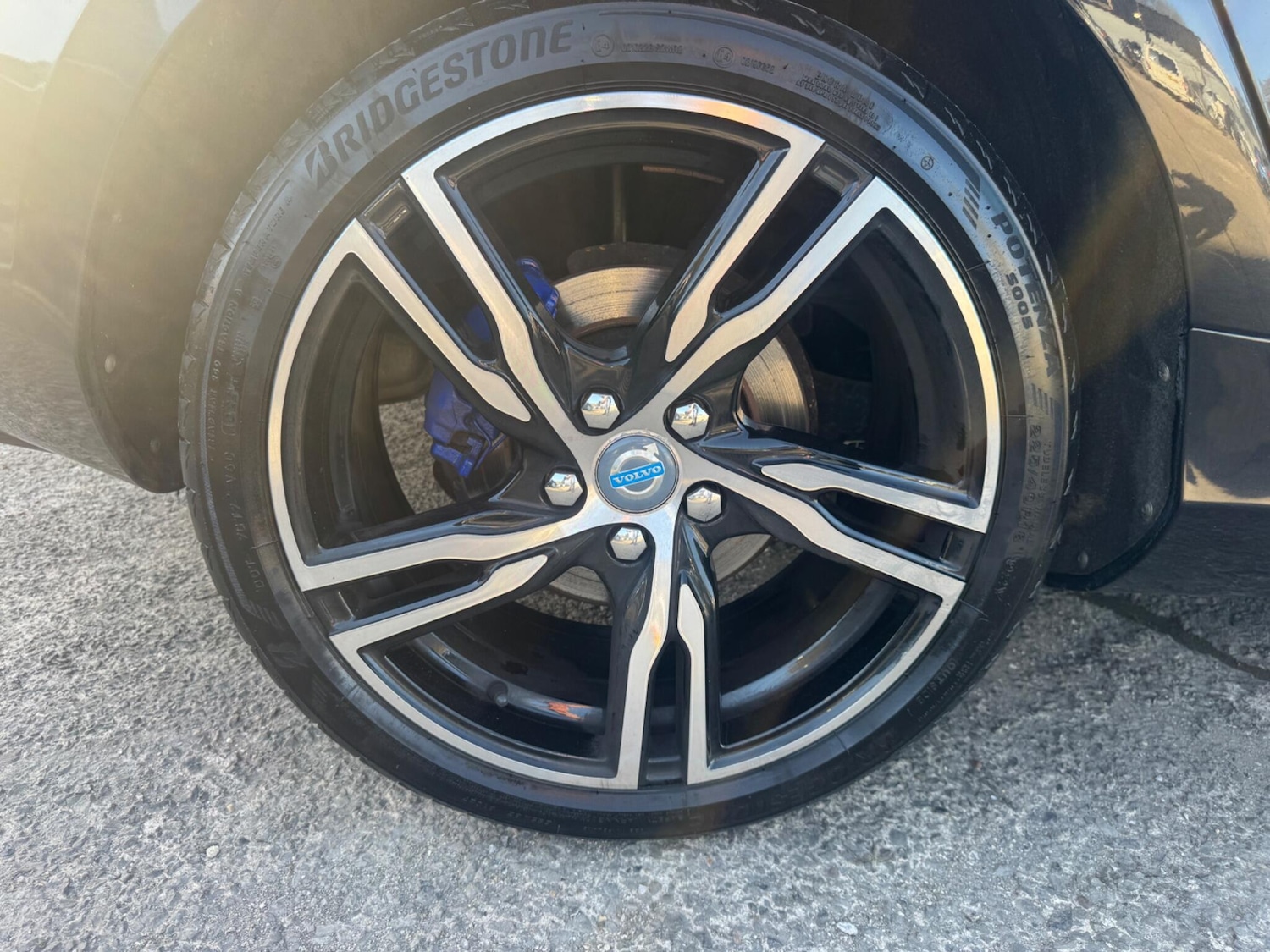 Used Volvo V40 2013 for sale - 78170271: Photo 25