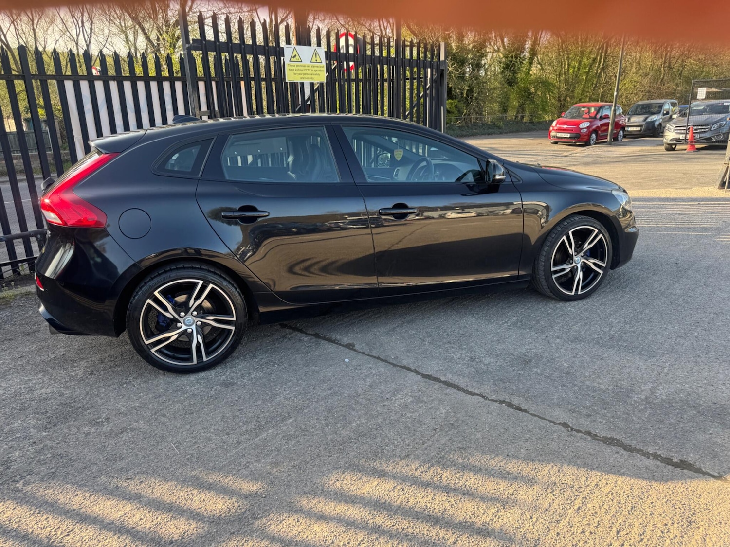 Used Volvo V40 2013 for sale - 78170271: Photo 5