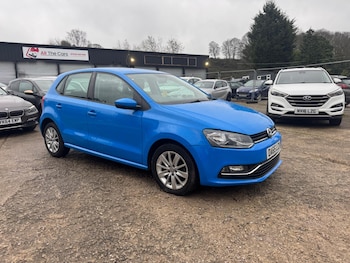 Used Volkswagen Polo 2015 for sale - 78073987: Photo