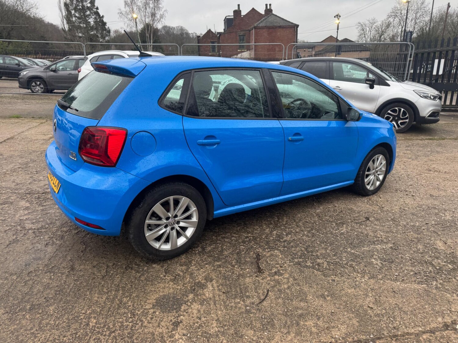 Used Volkswagen Polo 2015 for sale - 78073987: Photo 8